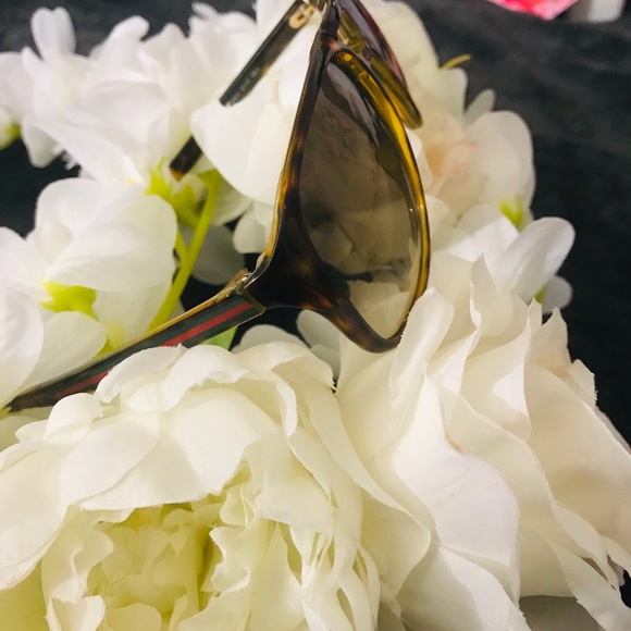 GUCCI Sungleses Modelo GG1018/S - Picture 2 of 8